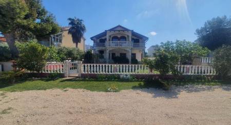 CROATIA - House in the first row to the sea - BIBINJE