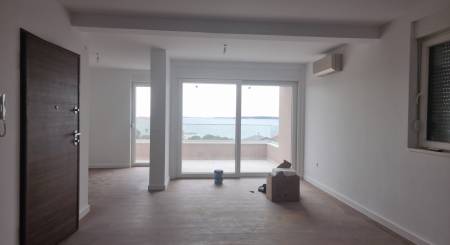 CROATIA - Apartments suitable for year-round living - MANDRE, PAG