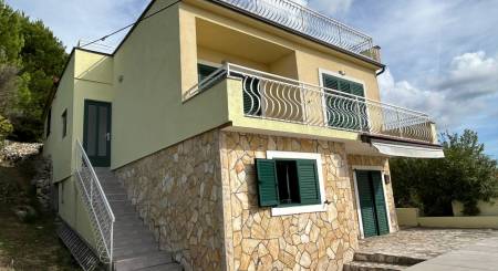 CROATIA - Family house on the Island of PRVIC, Vodice