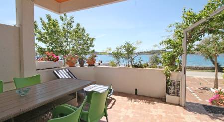 CROATIA - House with 6 apartments, 1st row from the sea - VODICE