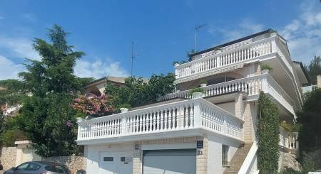 CROATIA - Apartment house with 5 apartments - DRAGE, Pakoštane