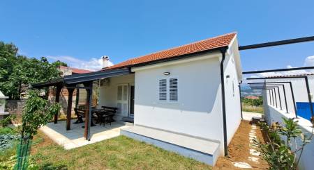 CROATIA - Furnished 3-room house - NOVIGRAD, ZADAR