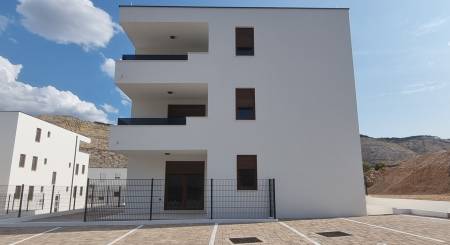 CROATIA -New 5-roomed apartments - GREBAŠTICA