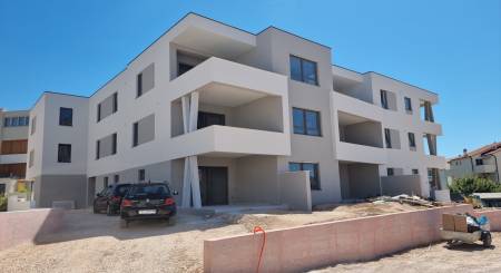 CROATIA - New apartments with storage - VODICE