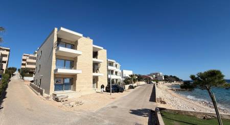 CROATIA - Apartments in the 1st row (3i) - MANDRE, island PAG CROATIA - Apartments in the 1st row (3i) - MANDRE, island PAG
