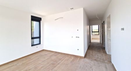 CROATIA - 4 bedroom apartment in beautiful surroundings - PETRČANE CROATIA - 4 bedroom apartment in beautiful surroundings - PETRČANE