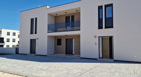 CROATIA - Terraced house - VRSI, Zadar CROATIA - Terraced house - VRSI, Zadar
