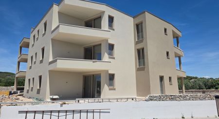 CROATIA - Apartments (K3) in the beautiful village of TRIBUNJ CROATIA - Apartments (K3) in the beautiful village of TRIBUNJ