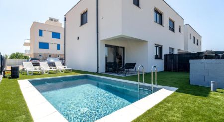 CROATIA - Beautifully furnished houses with swimming pool - PRIVLAKA CROATIA - Beautifully furnished houses with swimming pool - PRIVLAKA