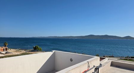 CROATIA - 4 rooms apartment with pool - SUKOŠAN CROATIA - 4 rooms apartment with pool - SUKOŠAN